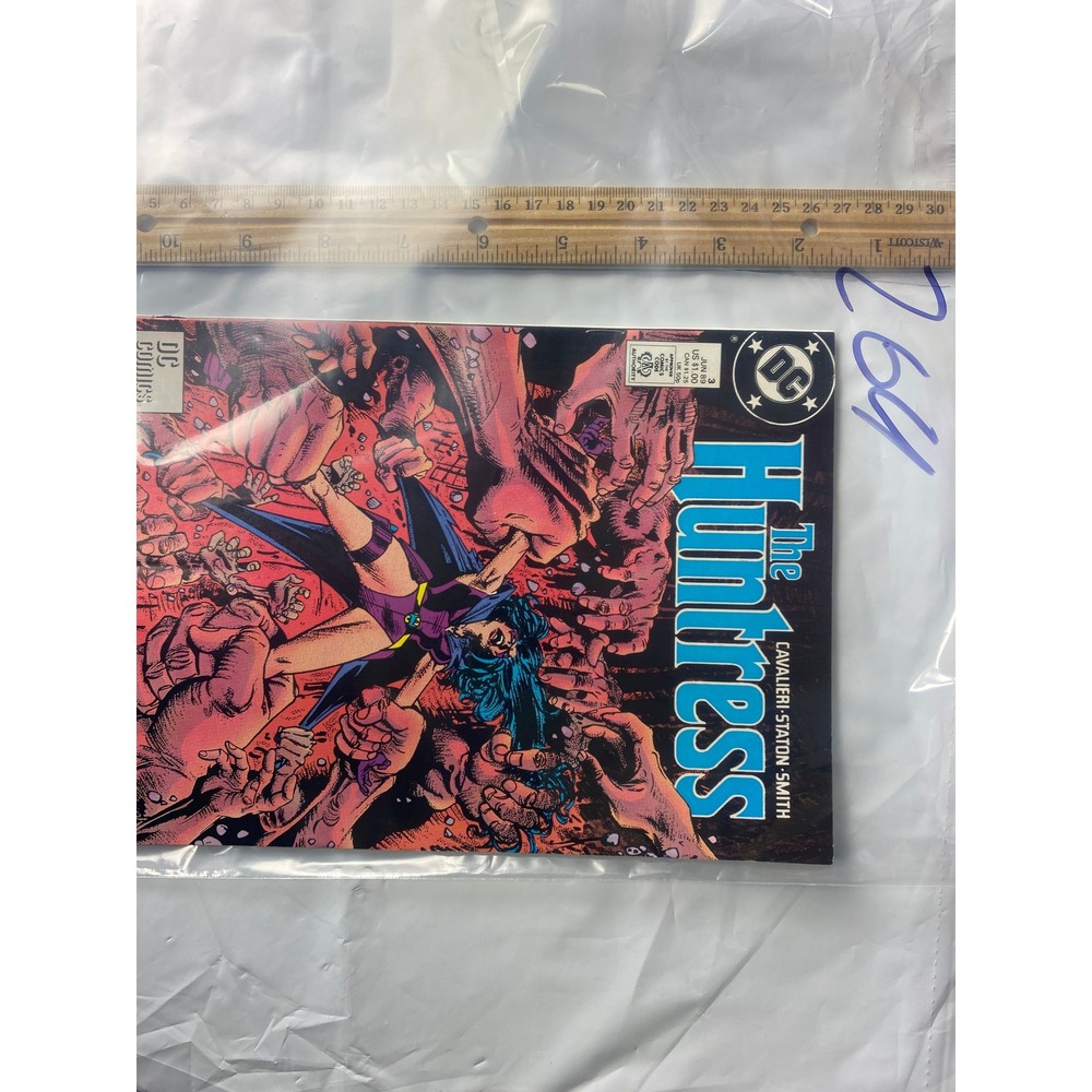 The Huntress Comic Book DC Comics Issue 3 Cavalieri Staton Smith
